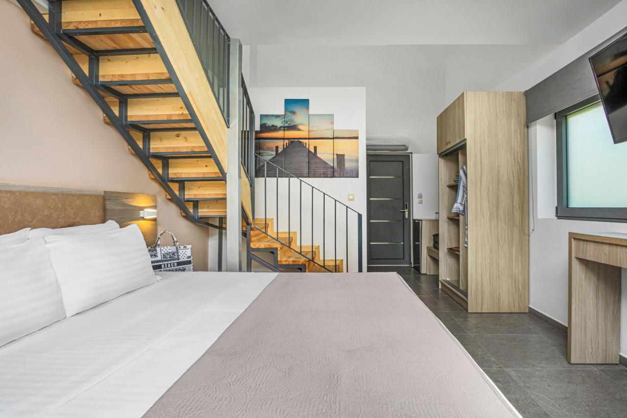 Newstory Suites Посиди Екстериор снимка