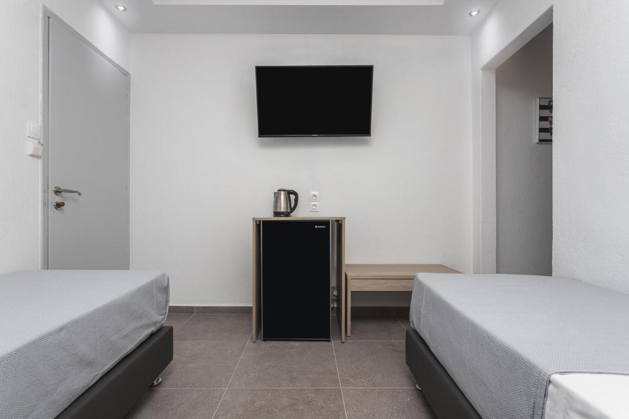 Newstory Suites Посиди Екстериор снимка